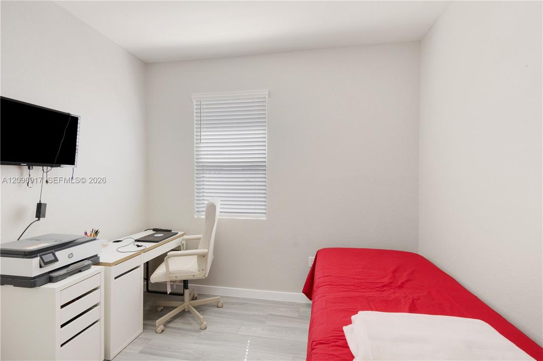 En Venta: $670,000 (4 camas, 2 baños, 1799 Pies cuadrados)