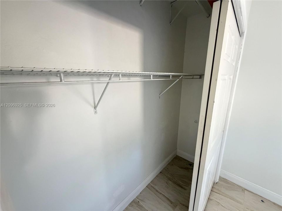 For Rent: $2,500 (2 beds, 2 baths, 980 Square Feet)