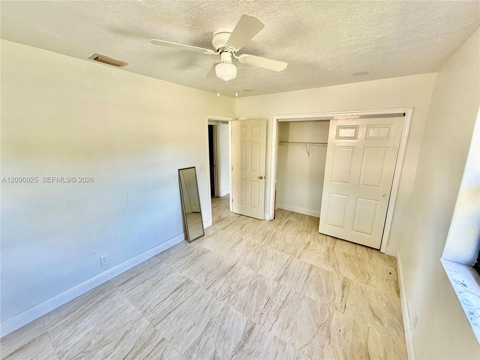 For Rent: $2,500 (2 beds, 2 baths, 980 Square Feet)