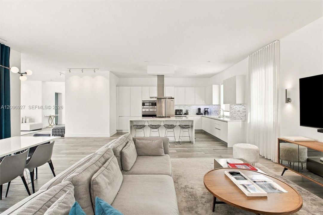 For Sale: $1,740,000 (5 beds, 5 baths, 3624 Square Feet)