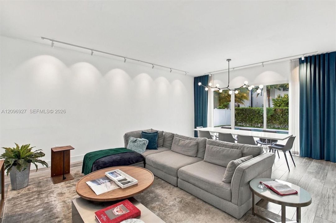 For Sale: $1,740,000 (5 beds, 5 baths, 3624 Square Feet)