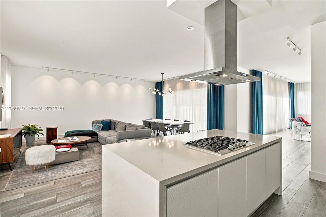 For Sale: $1,740,000 (5 beds, 5 baths, 3624 Square Feet)