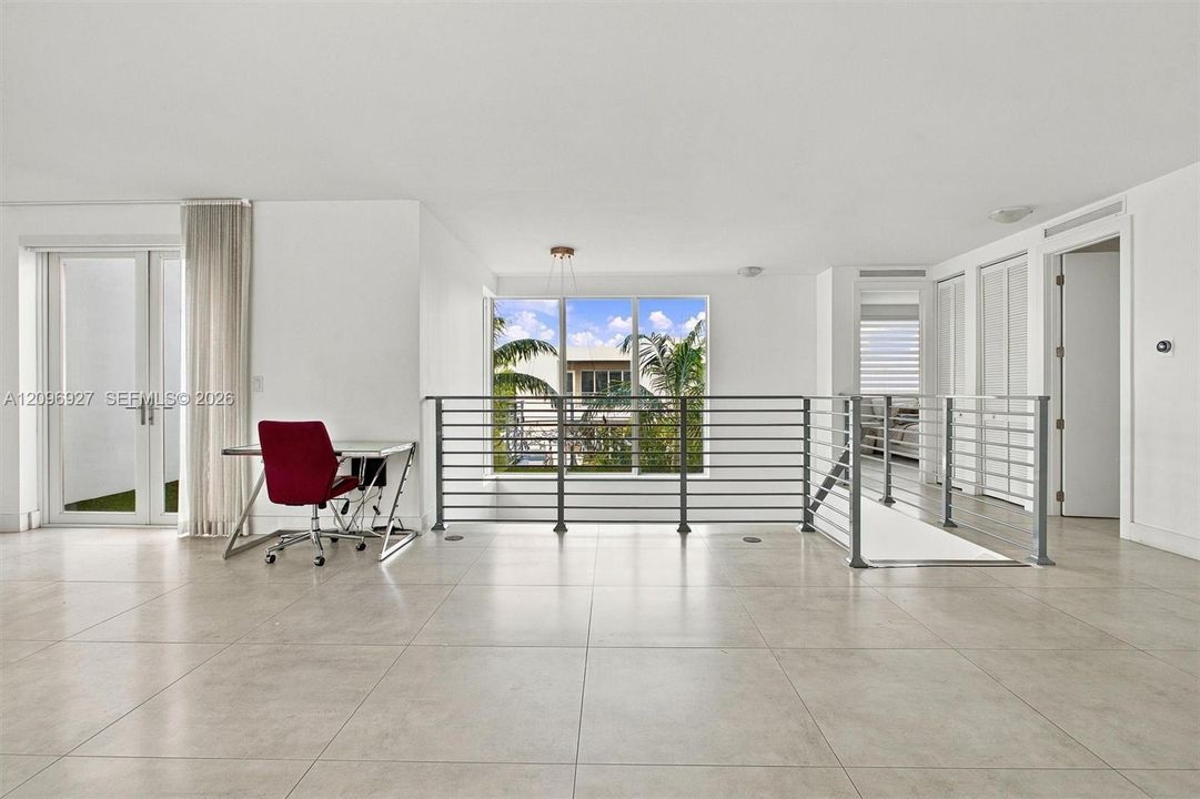 For Sale: $1,740,000 (5 beds, 5 baths, 3624 Square Feet)