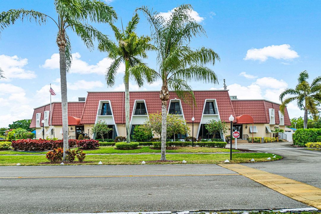 032-733NantucketCircle-Greenacres-FL-334