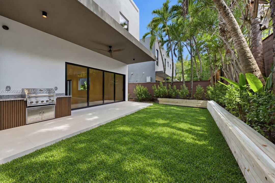 For Rent: $13,500 (4 beds, 4 baths, 0 Square Feet)