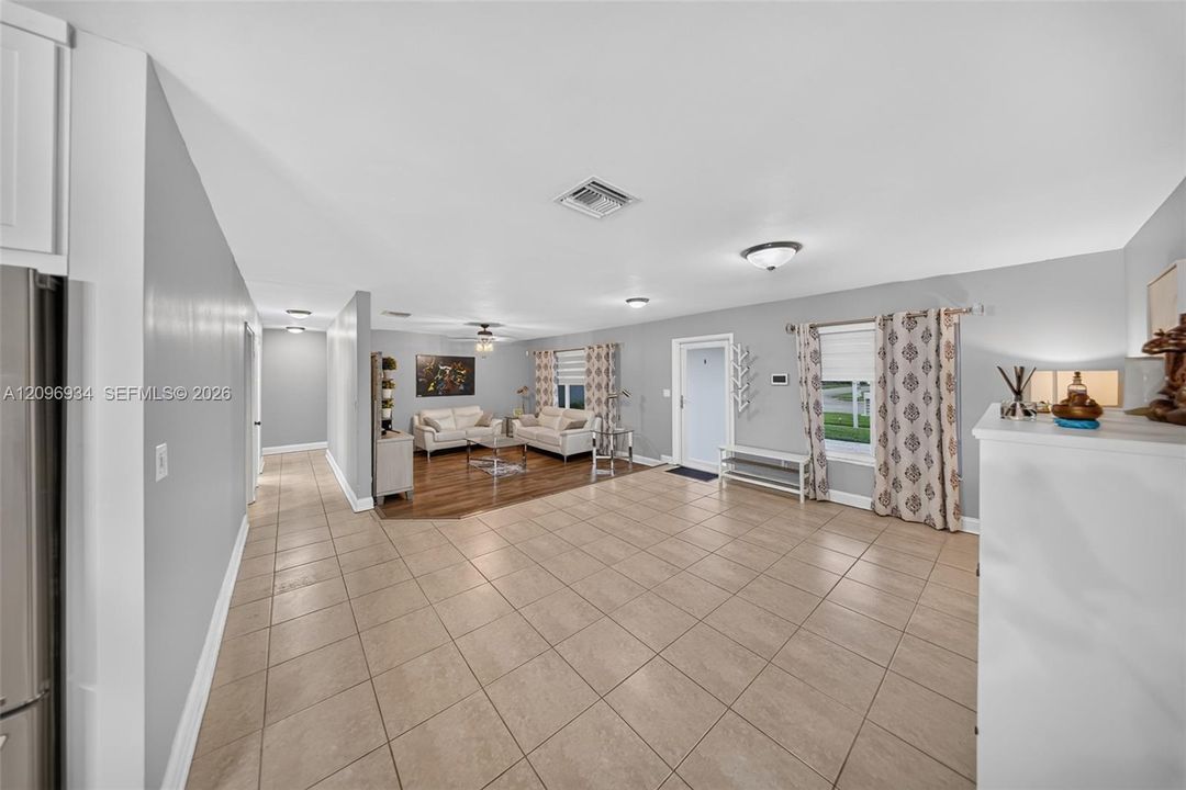 For Sale: $779,900 (4 beds, 2 baths, 1933 Square Feet)