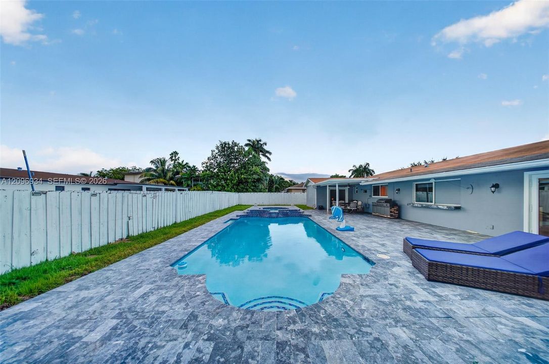 For Sale: $779,900 (4 beds, 2 baths, 1933 Square Feet)