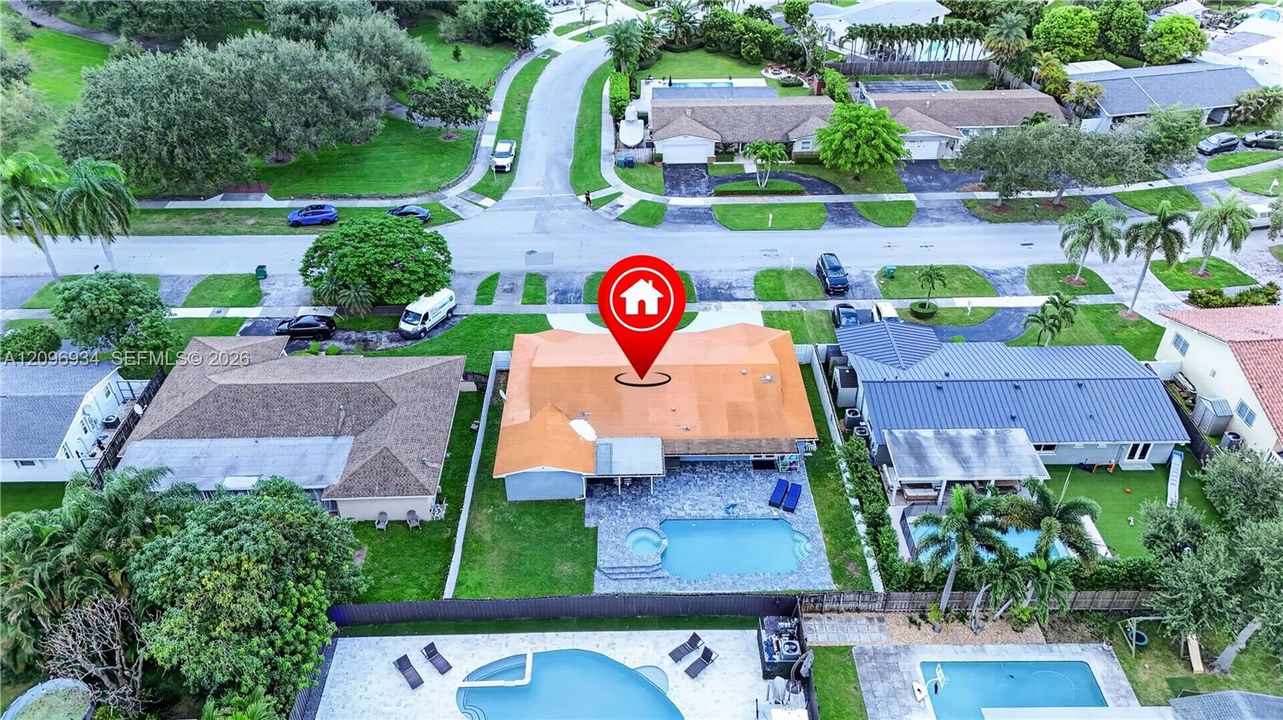 For Sale: $779,900 (4 beds, 2 baths, 1933 Square Feet)