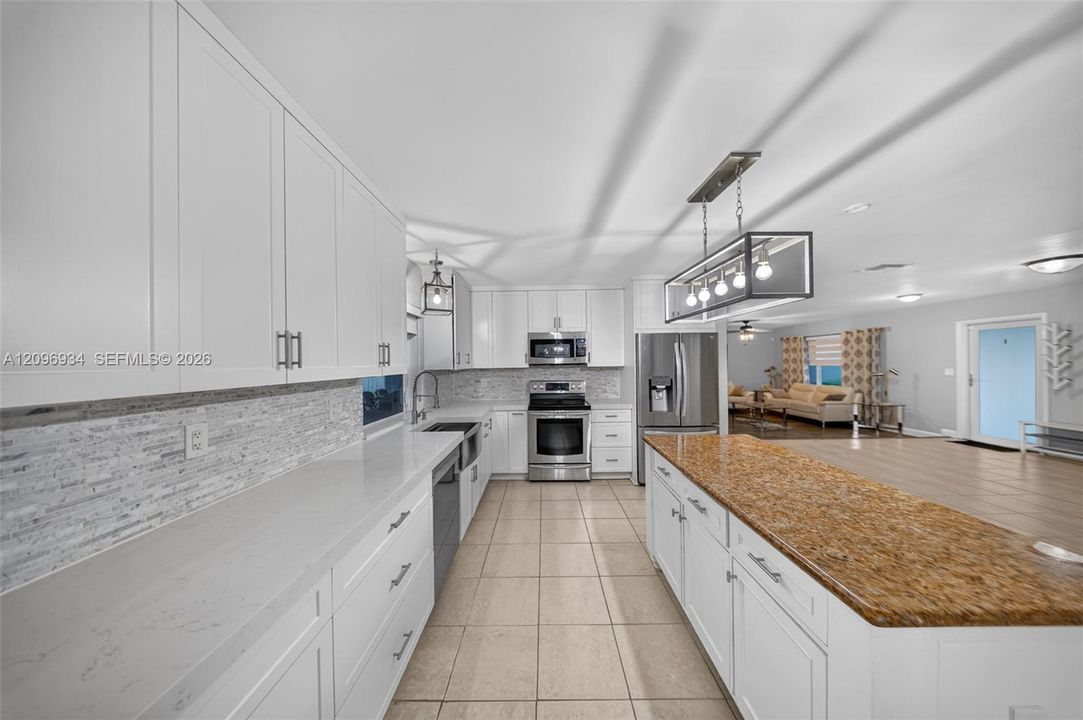 For Sale: $779,900 (4 beds, 2 baths, 1933 Square Feet)