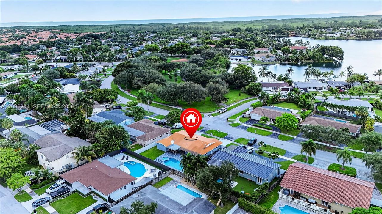 For Sale: $779,900 (4 beds, 2 baths, 1933 Square Feet)