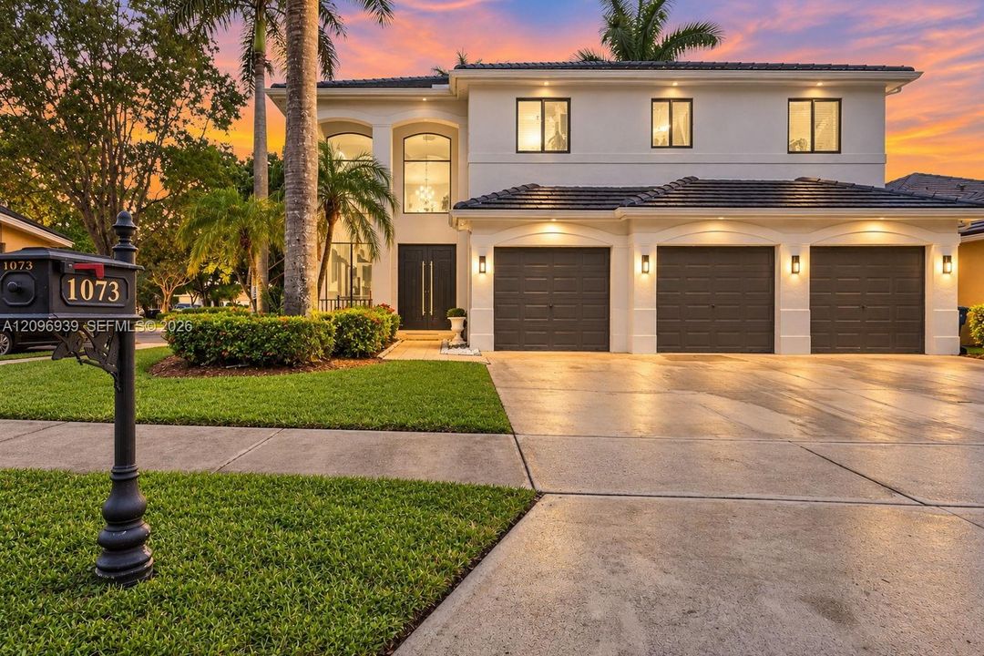For Sale: $1,200,000 (6 beds, 4 baths, 3170 Square Feet)