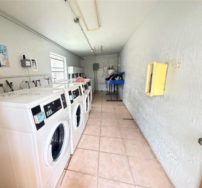 В аренду: $1,850 (2 спален, 1 ванн, 590 Квадратных фут)