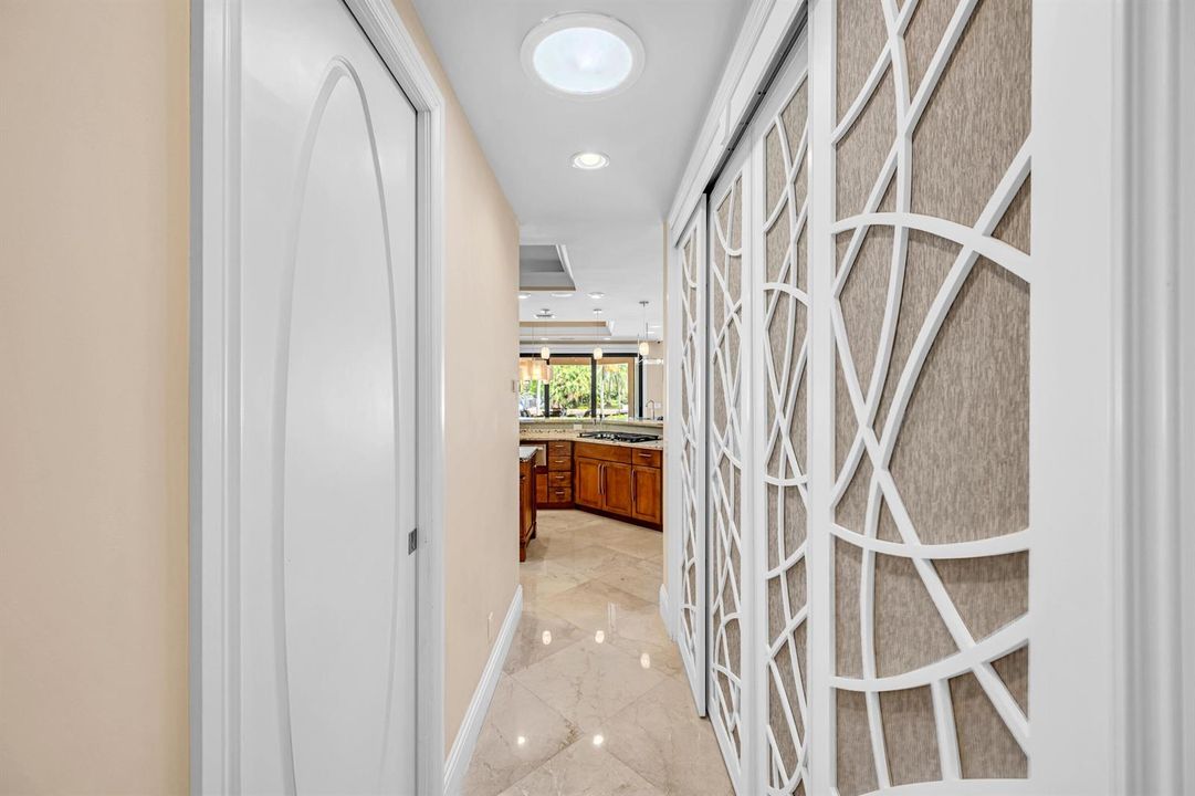 1900 MARIETTA DR-64