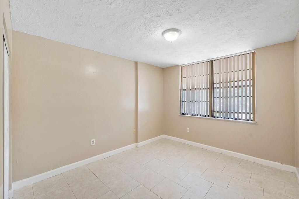 LAUDERHILL BEDROOM 2