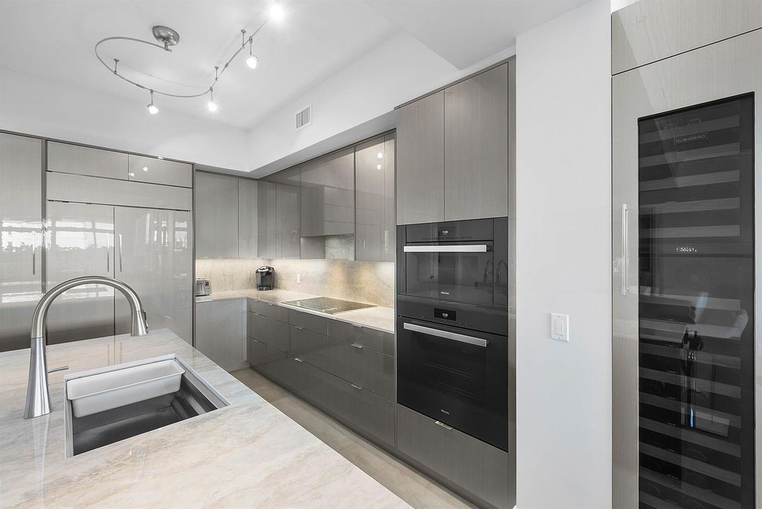 012-701Southeast21stAvenue-301-Deerfield