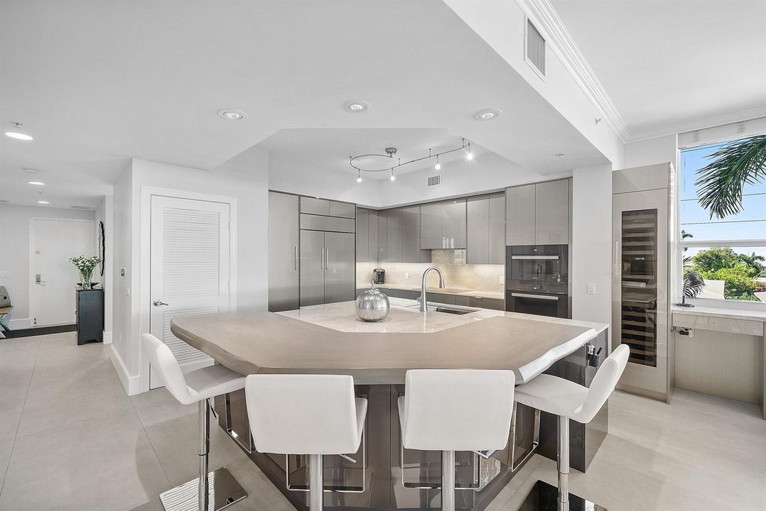 013-701Southeast21stAvenue-301-Deerfield