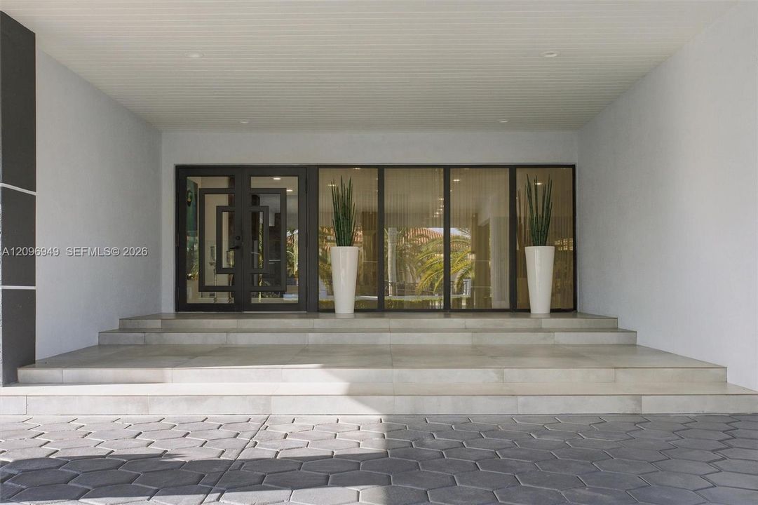 For Sale: $3,400,000 (4 beds, 4 baths, 3332 Square Feet)