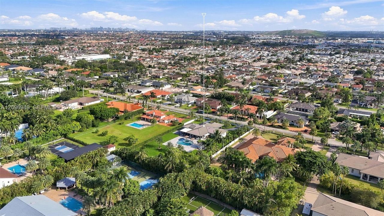For Sale: $3,400,000 (4 beds, 4 baths, 3332 Square Feet)