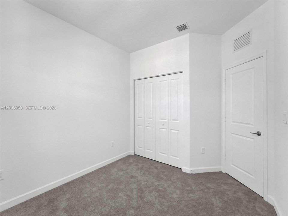 For Rent: $2,900 (3 beds, 2 baths, 1442 Square Feet)