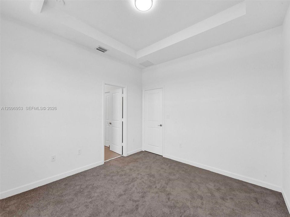 For Rent: $2,900 (3 beds, 2 baths, 1442 Square Feet)