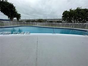 For Rent: $1,931 (1 beds, 1 baths, 700 Square Feet)