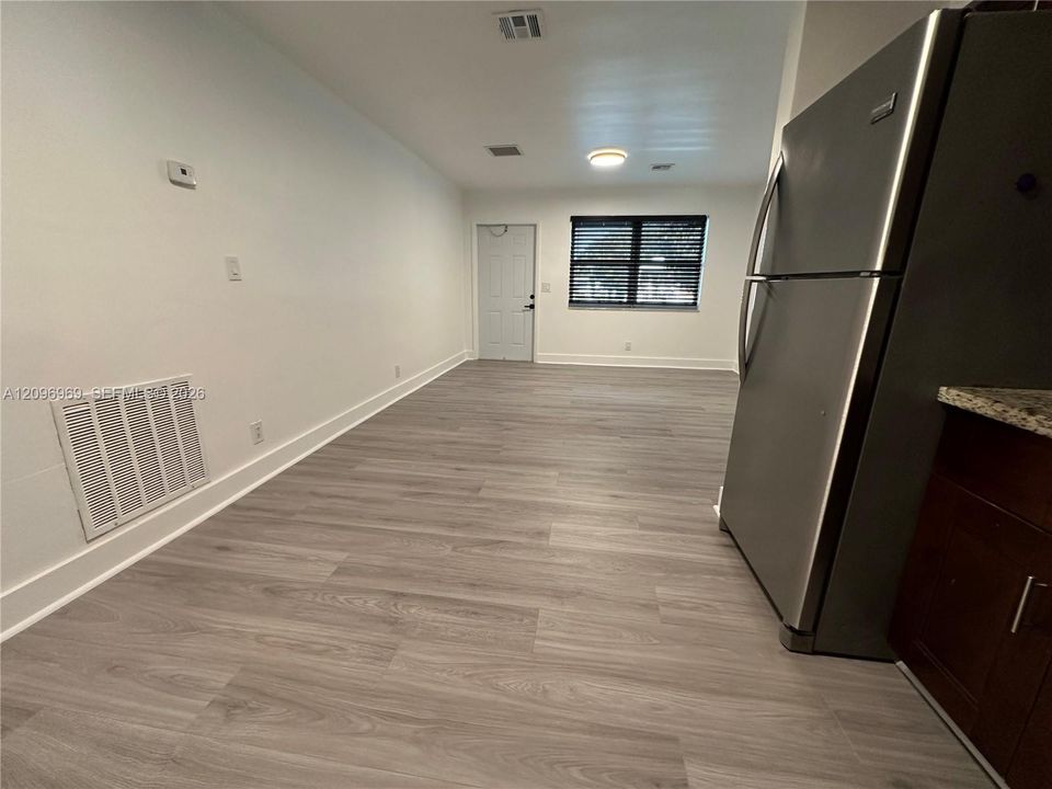 En Renta: $2,400 (2 camas, 1 baños, 710 Pies cuadrados)