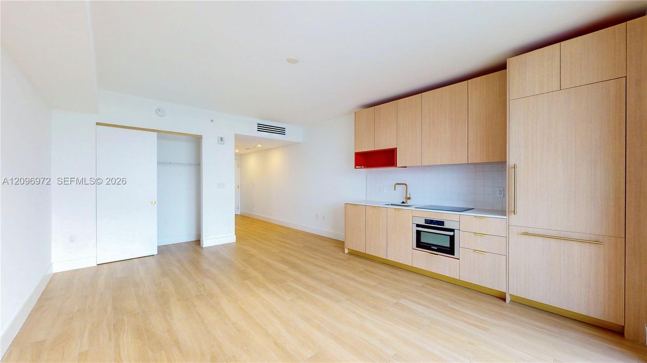 For Sale: $519,000 (0 beds, 1 baths, 479 Square Feet)