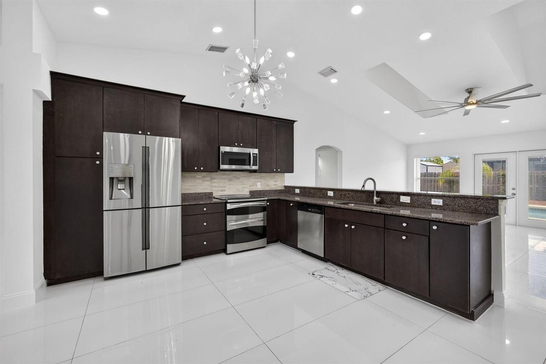 Double Oven Kitchen