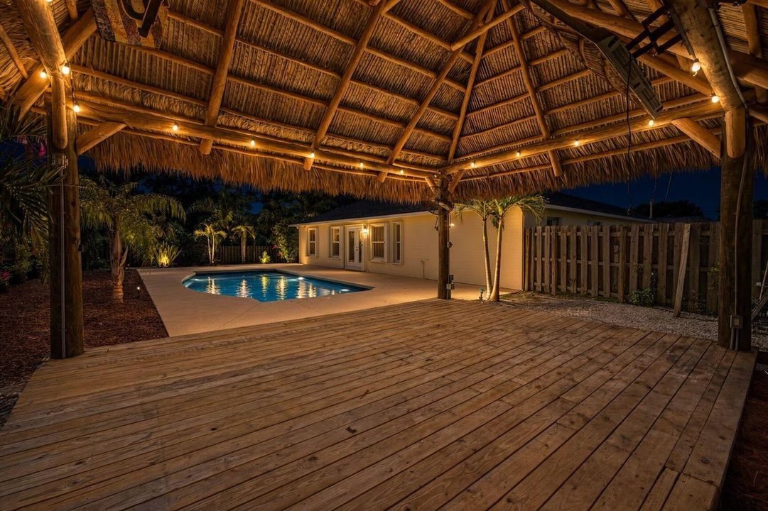 Tiki Hut