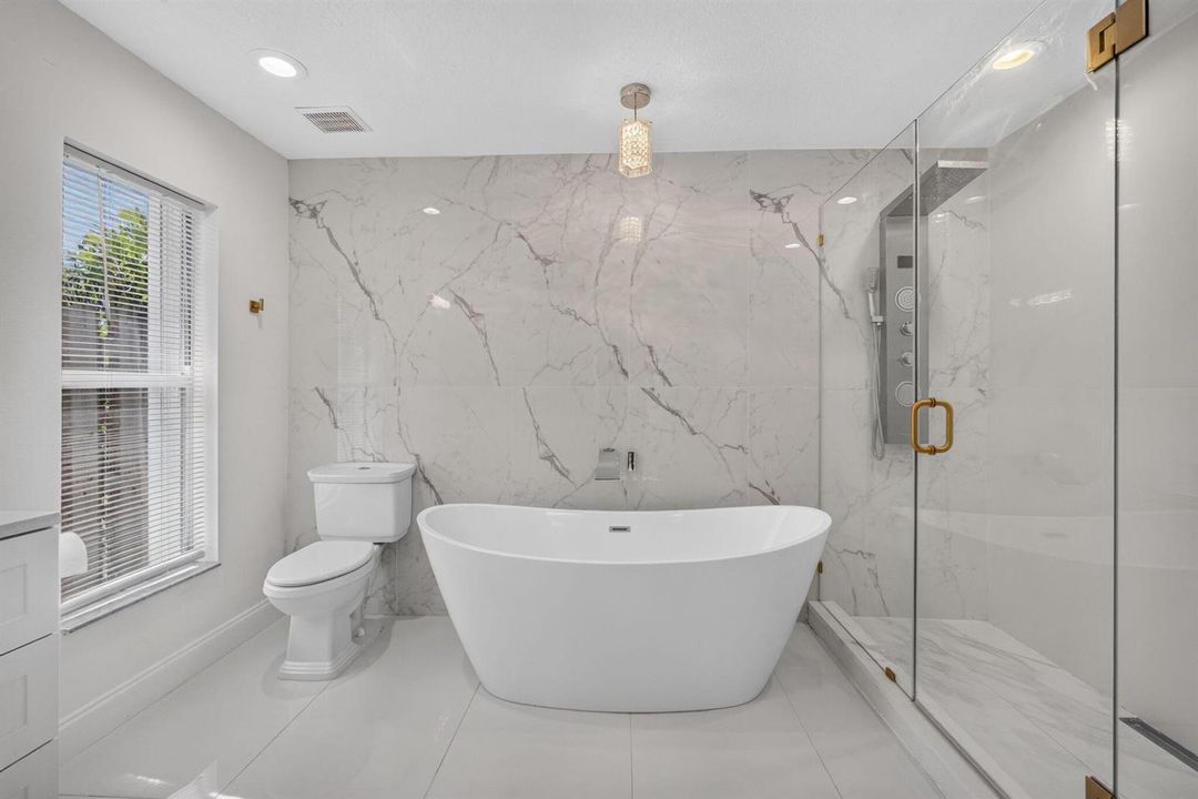 Renovated Master Bathroom D1A5873