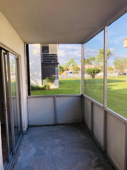 Screened in Patio