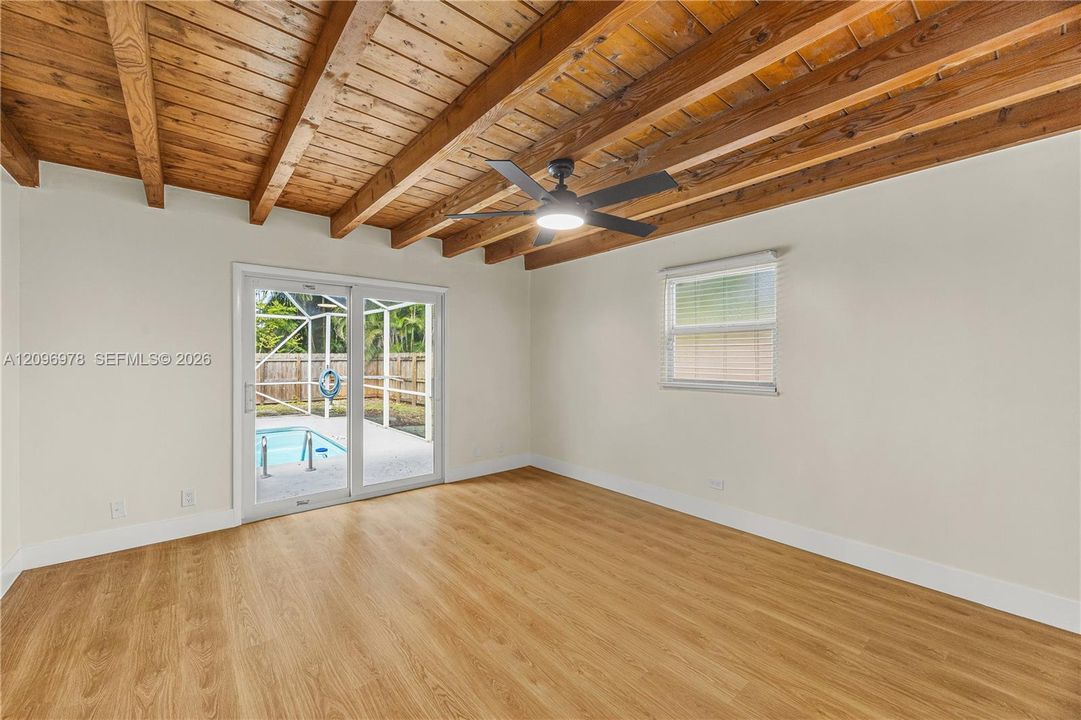 На продажу: $665,000 (4 спален, 3 ванн, 2378 Квадратных фут)
