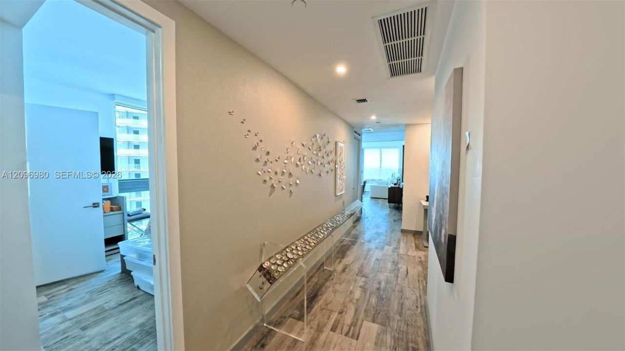 En Venta: $810,000 (1 camas, 2 baños, 898 Pies cuadrados)