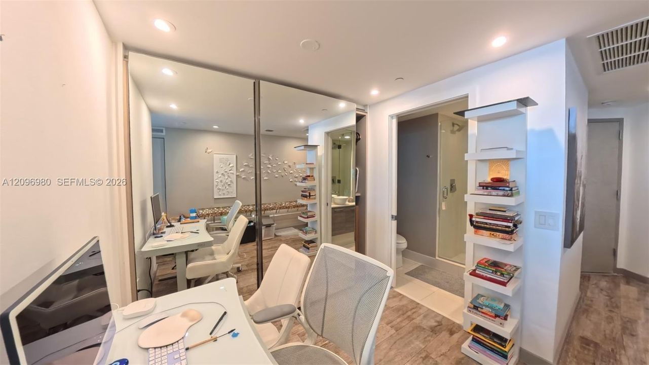 En Venta: $810,000 (1 camas, 2 baños, 898 Pies cuadrados)