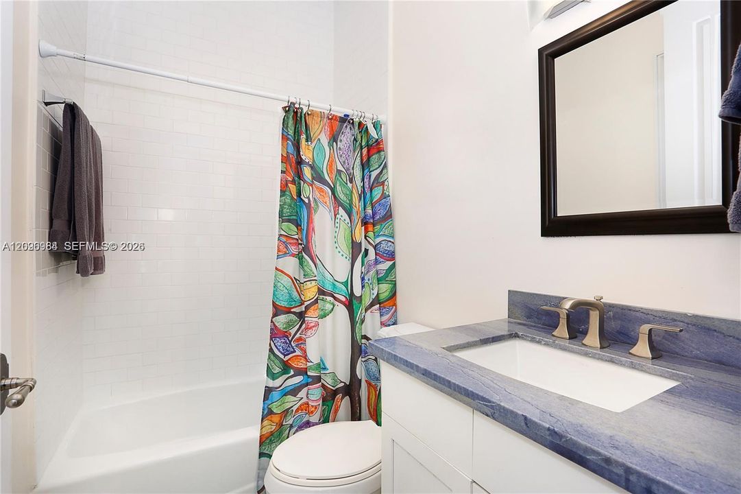 For Rent: $11,000 (4 beds, 5 baths, 3820 Square Feet)