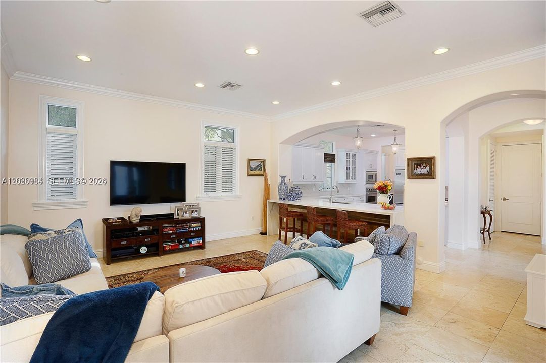 For Rent: $11,000 (4 beds, 5 baths, 3820 Square Feet)