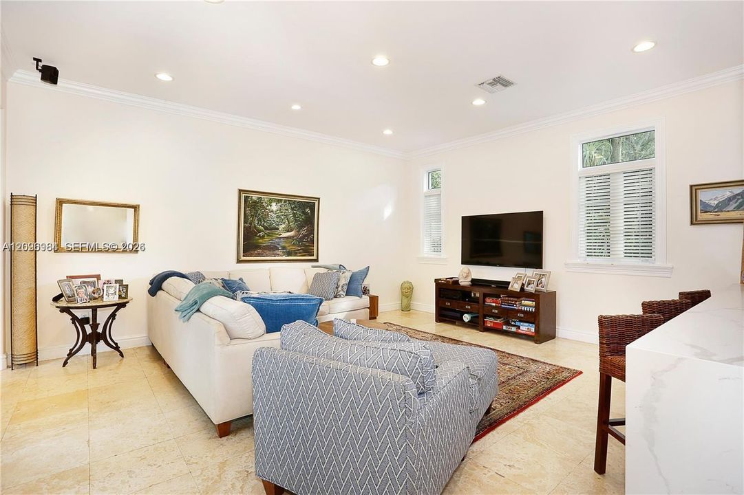 For Rent: $11,000 (4 beds, 5 baths, 3820 Square Feet)
