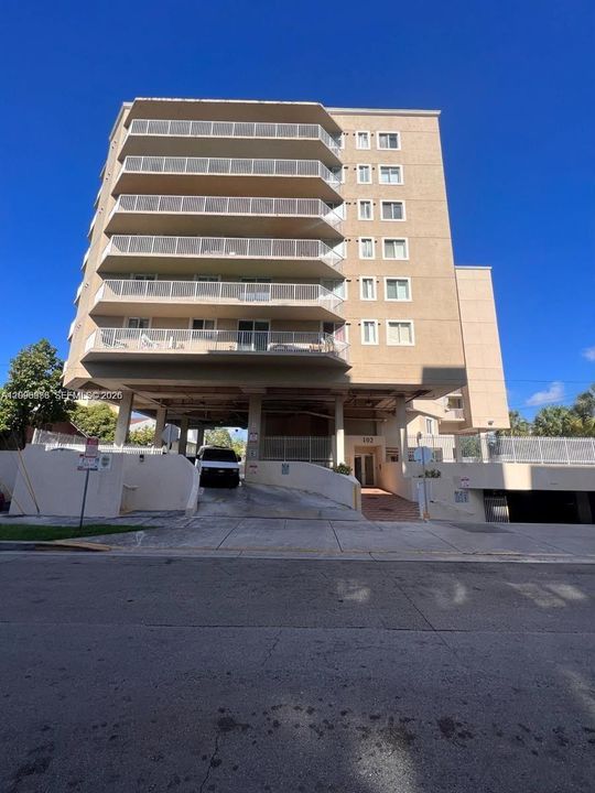 En Renta: $2,880 (3 camas, 2 baños, 1032 Pies cuadrados)