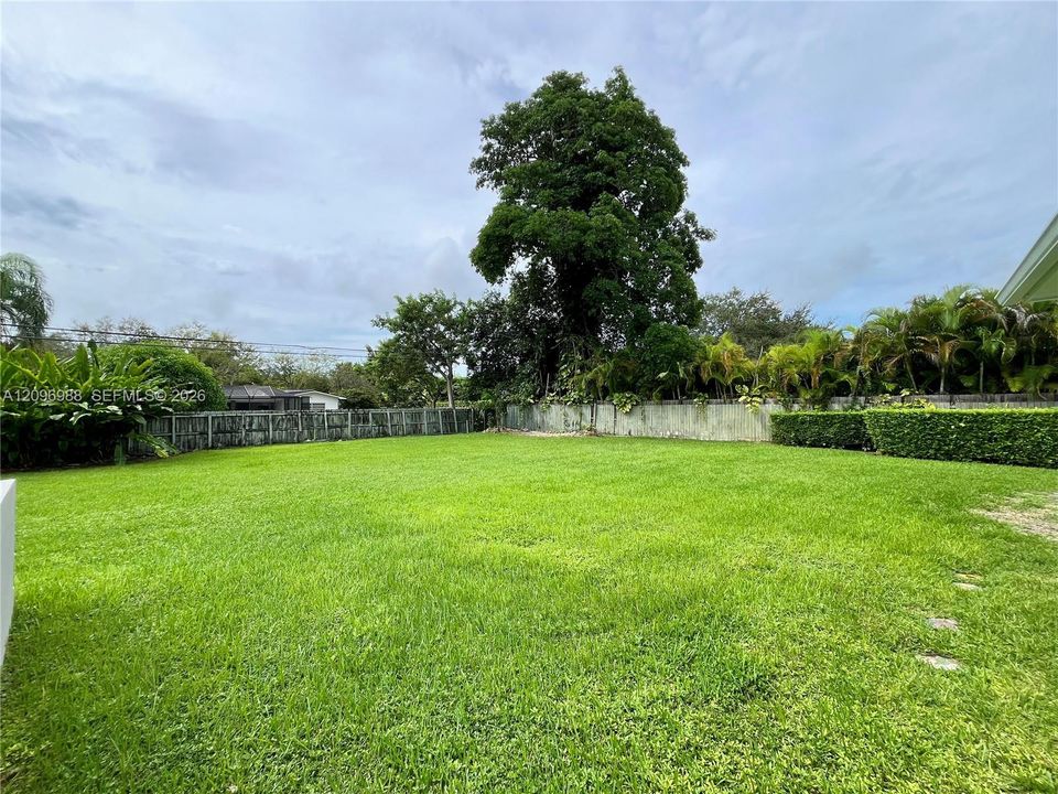 For Rent: $9,400 (4 beds, 3 baths, 2276 Square Feet)