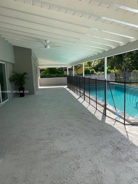 For Rent: $9,900 (4 beds, 3 baths, 2276 Square Feet)