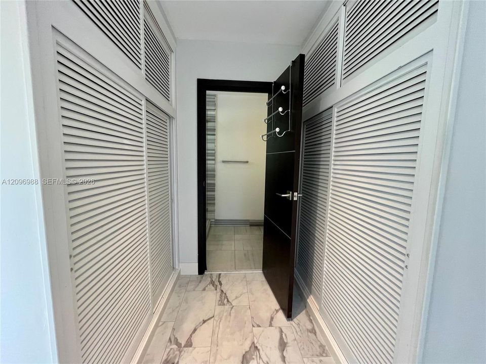 For Rent: $9,400 (4 beds, 3 baths, 2276 Square Feet)
