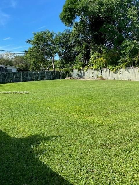 For Rent: $9,900 (4 beds, 3 baths, 2276 Square Feet)