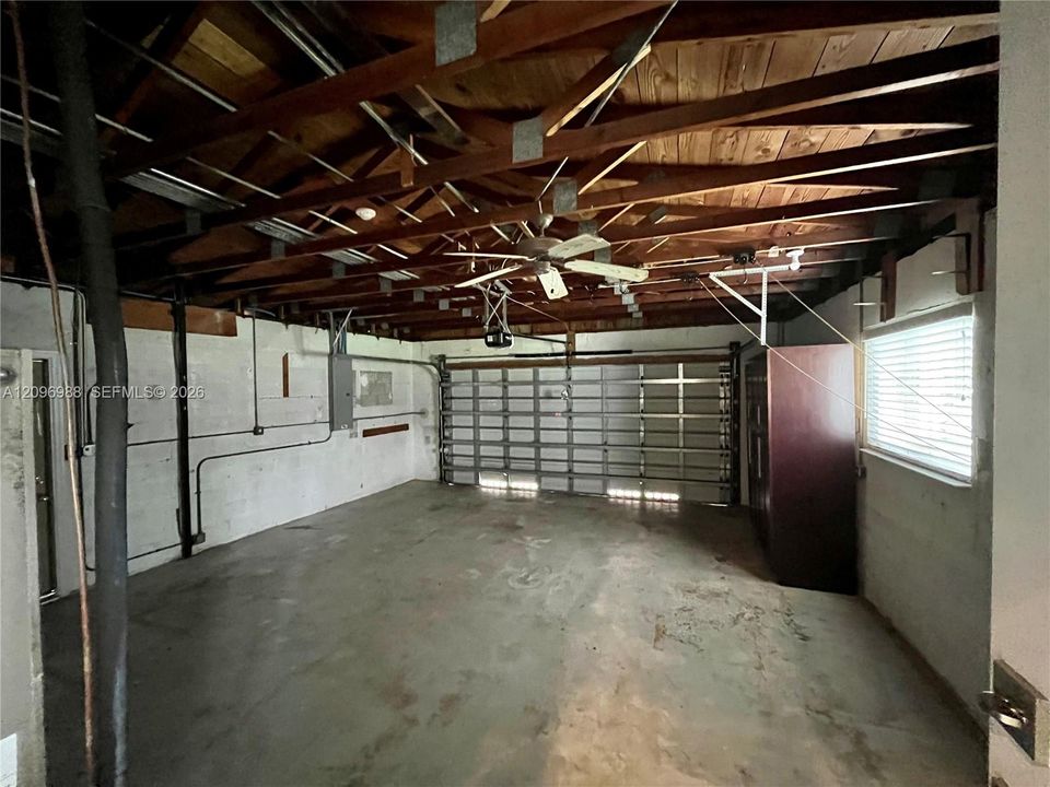 For Rent: $9,400 (4 beds, 3 baths, 2276 Square Feet)