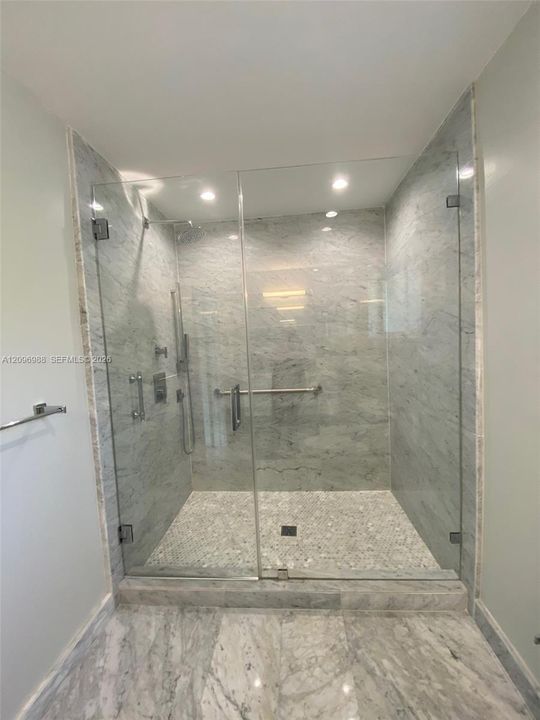 For Rent: $9,900 (4 beds, 3 baths, 2276 Square Feet)