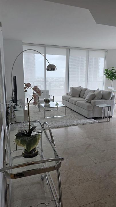 En Renta: $6,450 (2 camas, 2 baños, 1265 Pies cuadrados)