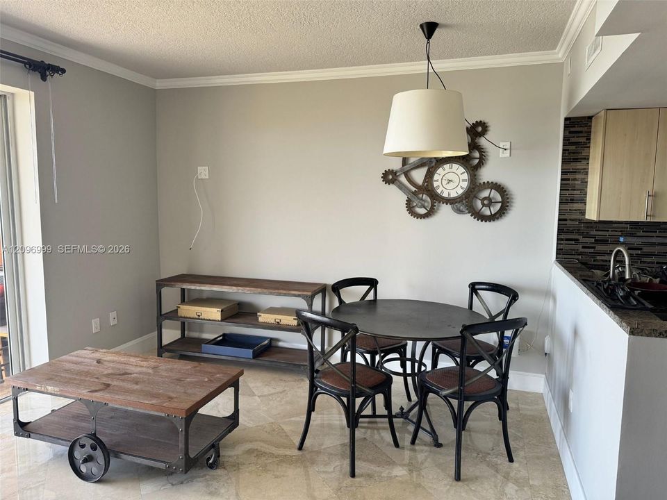 For Rent: $6,200 (2 beds, 2 baths, 1110 Square Feet)
