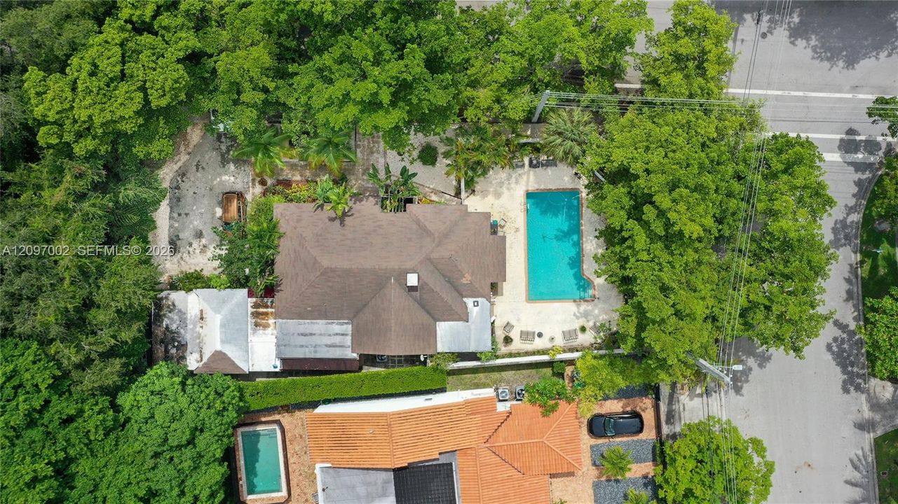 En Venta: $1,650,000 (5 camas, 4 baños, 2337 Pies cuadrados)
