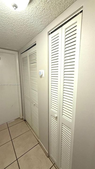 En Venta: $305,000 (3 camas, 2 baños, 1262 Pies cuadrados)