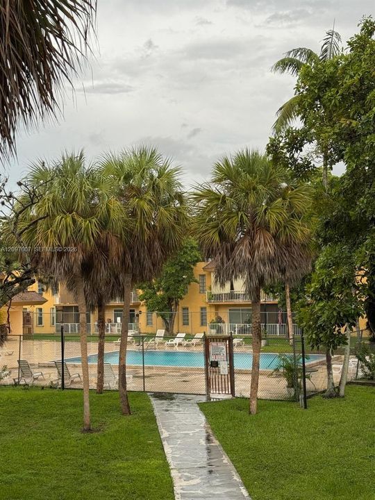 En Venta: $305,000 (3 camas, 2 baños, 1262 Pies cuadrados)