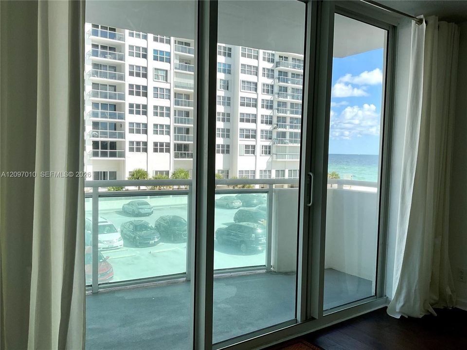 В аренду: $2,200 (1 спален, 1 ванн, 883 Квадратных фут)
